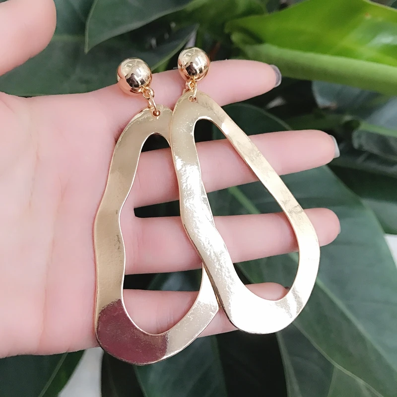 AOMU Gold Color Punk Irregular Geometric Big Oval Metal Ball Long Drop Earrings For Women Trendy Charm Jewelry Factory Wholesale
AOMU Gold Color Punk Irregular Geometric Big Oval Metal Ball Long Drop Earrings For Women Trendy Charm Jewelry Factory Wholesale