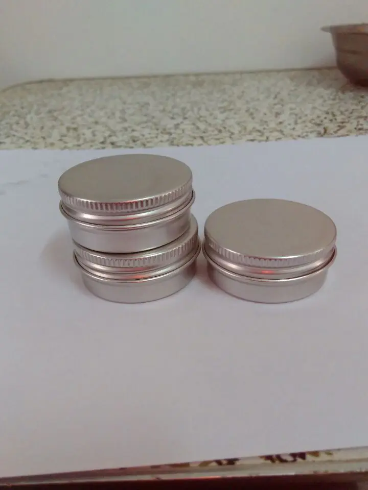 100pcs screw on lids Aluminium jars cream jars with screw lid,cosmetic case jar,15ml aluminum tins, aluminum lip balm container
100pcs screw on lids Aluminium jars cream jars with screw lid,cosmetic case jar,15ml aluminum tins, aluminum lip balm container