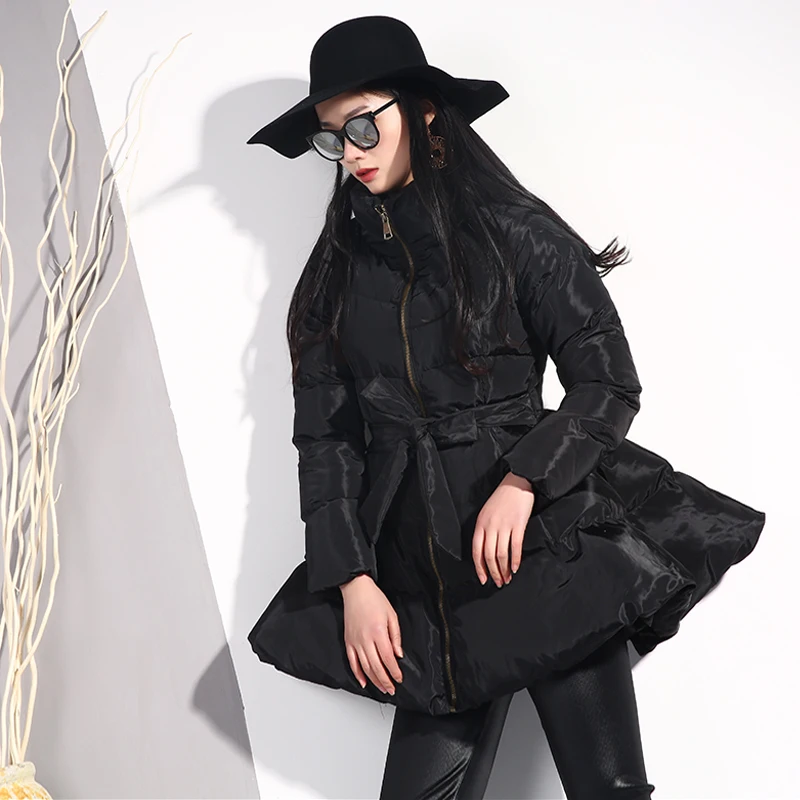 LANMREM 2018 Bandage Waist A-line Black Cotton Clothing For Women Winter Long Sleeve Turtleneck Zipper Cotton Padded WC69101
LANMREM 2018 Bandage Waist A-line Black Cotton Clothing For Women Winter Long Sleeve Turtleneck Zipper Cotton Padded WC69101
