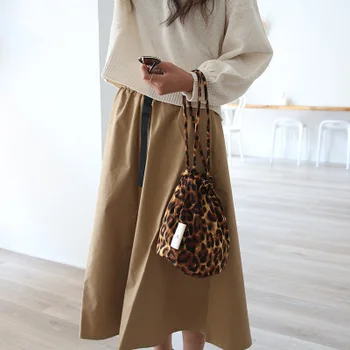 HOT Fashion Shoulder Bag Canvas Handbag Girl String Open Durable Tote Purse Bags Leopard grain Women Personality Messenger Bag 
HOT Fashion Shoulder Bag Canvas Handbag Girl String Open Durable Tote Purse Bags Leopard grain Women Personality Messenger Bag