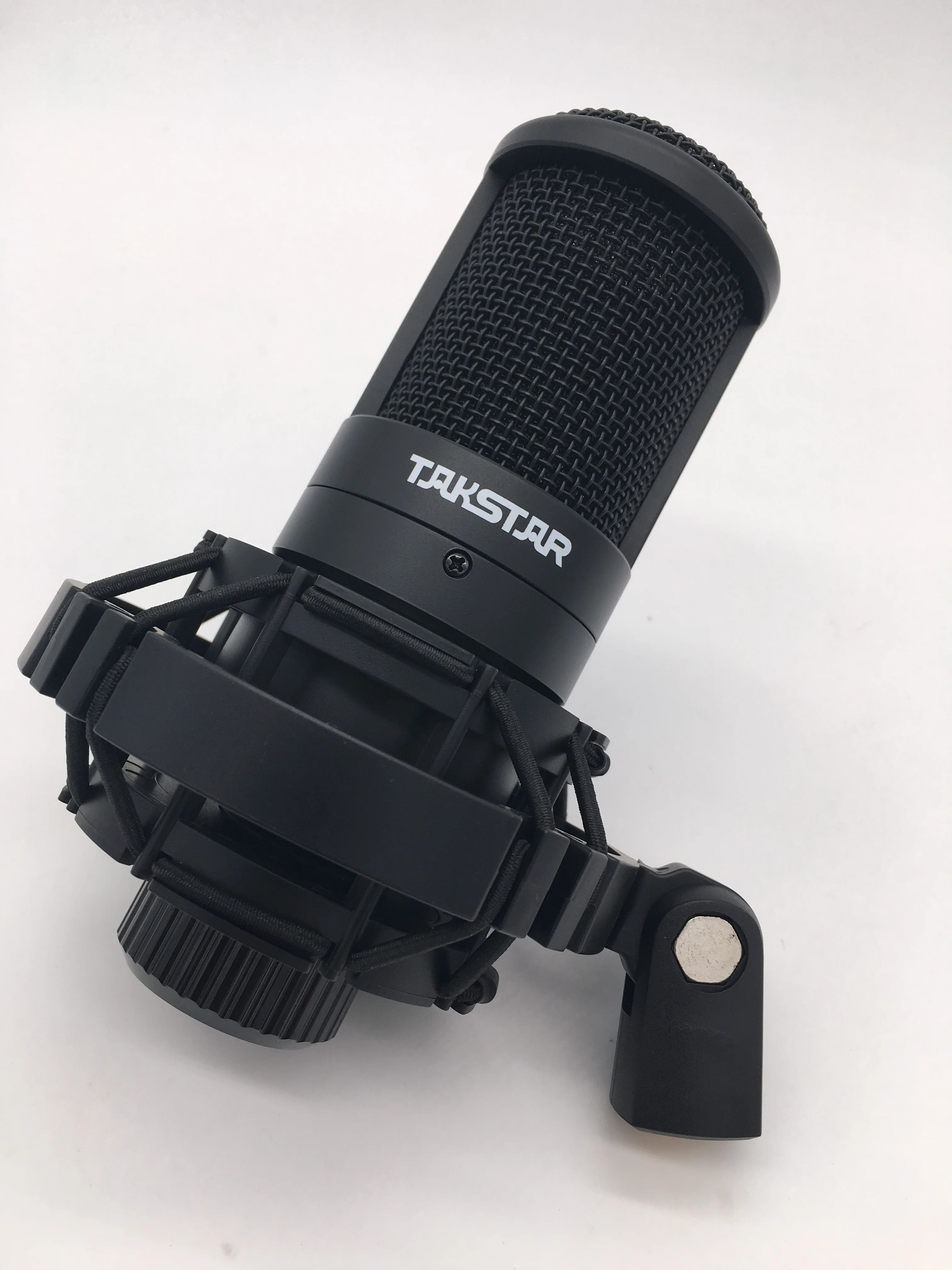 Takstar PC-K220 professional studio condenser microphone side-address mic computer live broadcast for webcast network recording
Takstar PC-K220 professional studio condenser microphone side-address mic computer live broadcast for webcast network recording