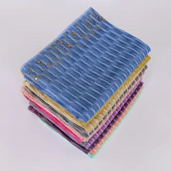 2018 Plain Lurex Glitter Diamond Shawl Scarf Women New Material Wraps and Shawls Pashmina Stole Muslim Hijab Echarpe 180*75Cm
2018 Plain Lurex Glitter Diamond Shawl Scarf Women New Material Wraps and Shawls Pashmina Stole Muslim Hijab Echarpe 180*75Cm