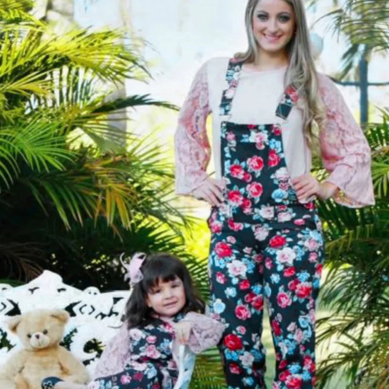 Mother and Daughter romper Spring and Summer parentage printing belt trousers Europe and America style Family Clothing Outfits
Mother and Daughter romper Spring and Summer parentage printing belt trousers Europe and America style Family Clothing Outfits