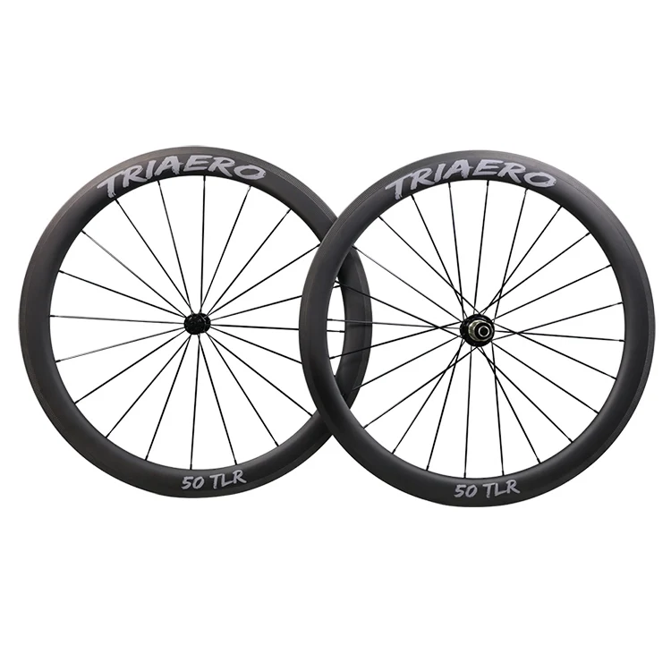 700C road carbon wheels 50mm clincher hookless 25mm width U shape R13 hubs CN spokes Super light wheels
700C road carbon wheels 50mm clincher hookless 25mm width U shape R13 hubs CN spokes Super light wheels