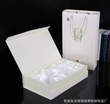 magnetic closure matte black foldable paper packaging boxes/ flat folding cardboard gift box/
magnetic closure matte black foldable paper packaging boxes/ flat folding cardboard gift box/