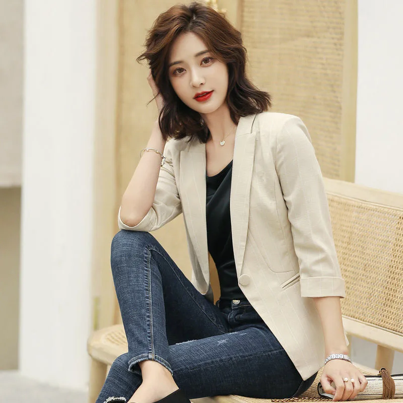 New Fashion 2019 Designer Blazer Jacket Women's Single buckle stripe Blazer plus size S-XXXL half sleeve OL spring ladies blazer
New Fashion 2019 Designer Blazer Jacket Women's Single buckle stripe Blazer plus size S-XXXL half sleeve OL spring ladies blazer