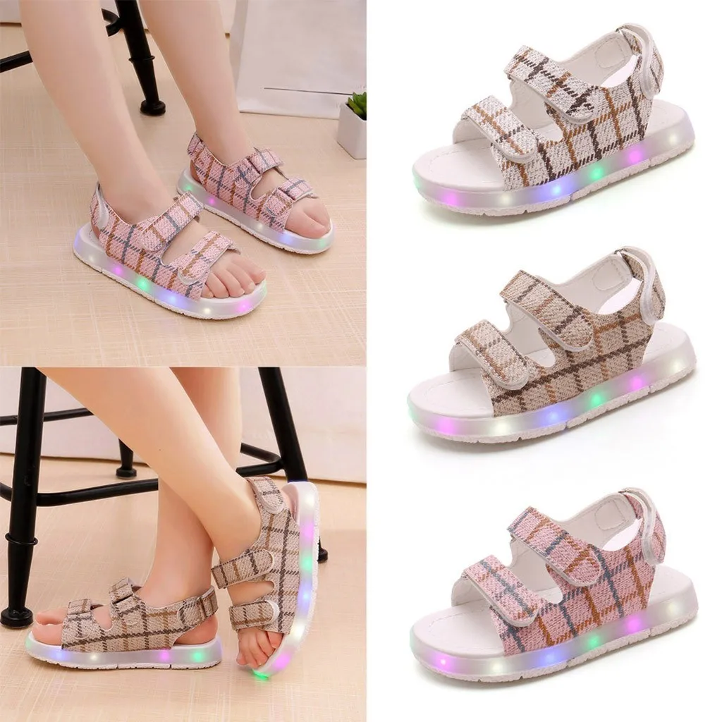 New Fashion Rubber Gingham baby sandals girls baby Summer Toddler Kids Sport Boys Girls Baby Sandals LED Luminous Shoes Sneakers
New Fashion Rubber Gingham baby sandals girls baby Summer Toddler Kids Sport Boys Girls Baby Sandals LED Luminous Shoes Sneakers