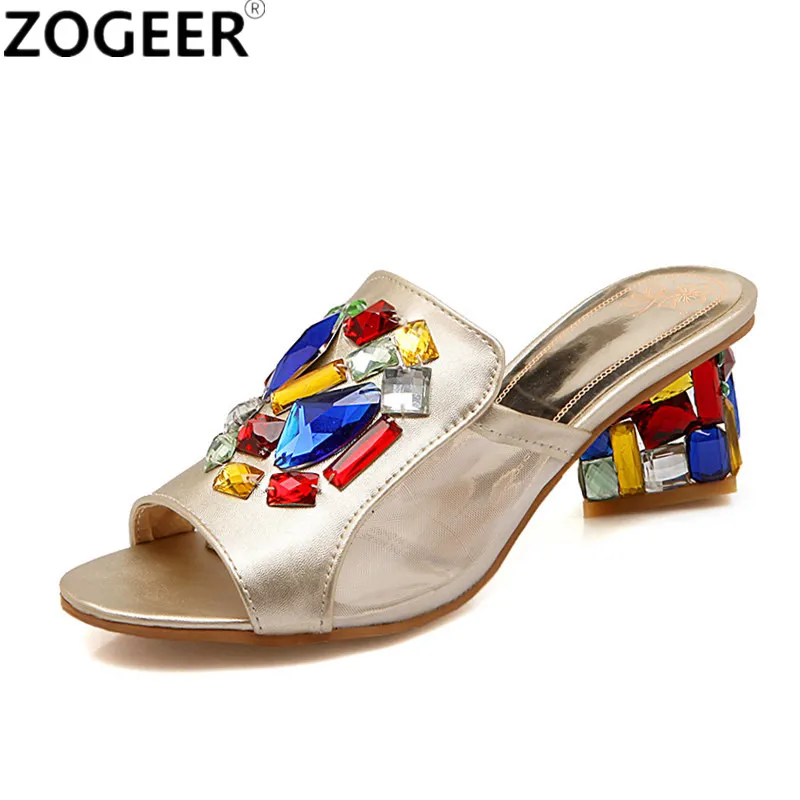 2019 Summer Crystals High Heel Women Slippers Fashion Casual Sweet Luxury Rhinestone Gold Silver Slides Causal Flip flops Shoes
2019 Summer Crystals High Heel Women Slippers Fashion Casual Sweet Luxury Rhinestone Gold Silver Slides Causal Flip flops Shoes