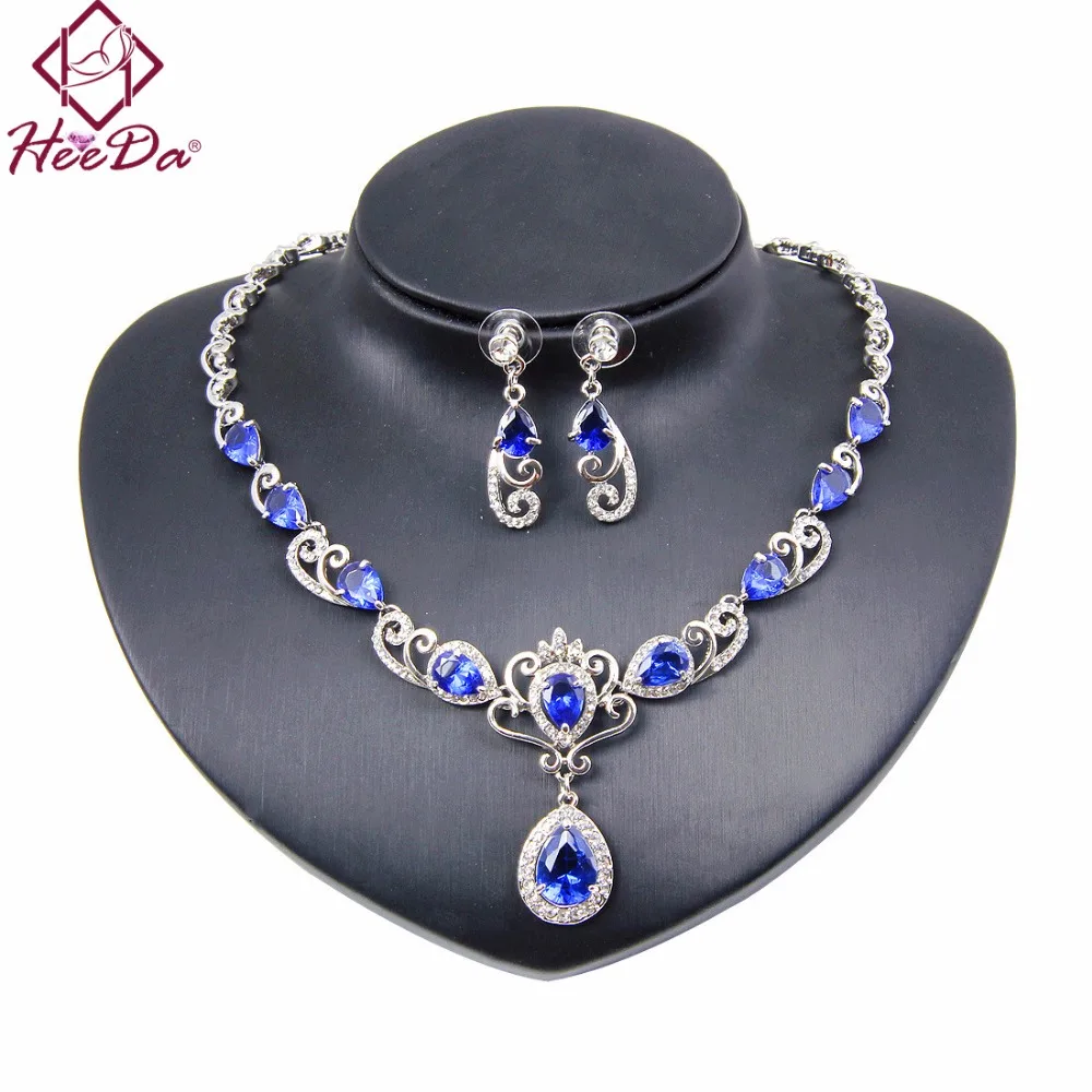 Women High-end Elegant Crystal Pendant Necklace Earring Set Fashion Graceful Dinner Party Dress Jewelry Bride Neck Accessories
Women High-end Elegant Crystal Pendant Necklace Earring Set Fashion Graceful Dinner Party Dress Jewelry Bride Neck Accessories