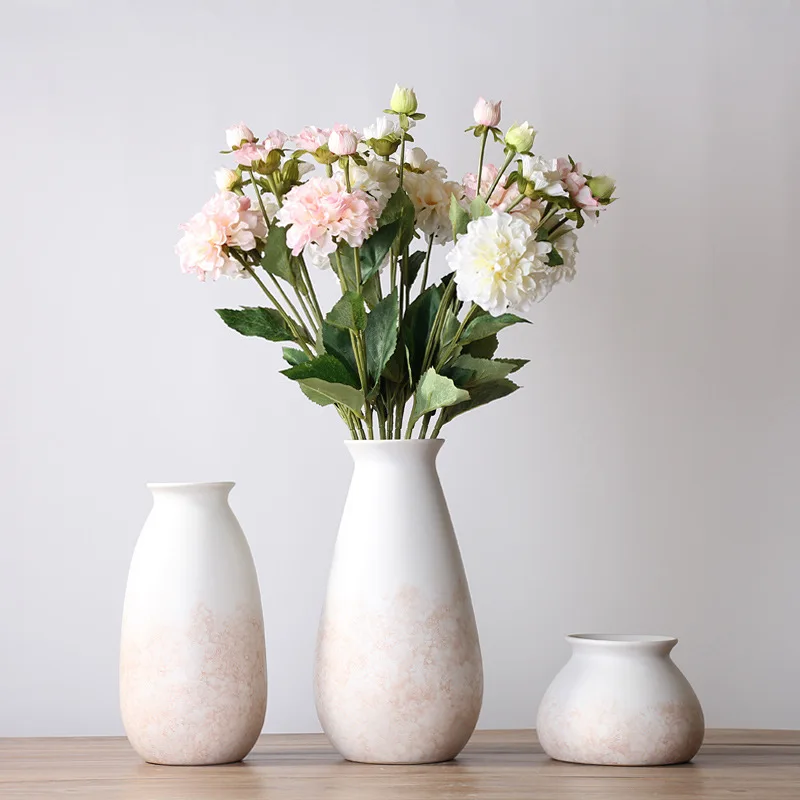 1pc Pinky White Ceramic Vase Simple European Style Flower Vases Decorative Vase for Home Table Decoration
1pc Pinky White Ceramic Vase Simple European Style Flower Vases Decorative Vase for Home Table Decoration