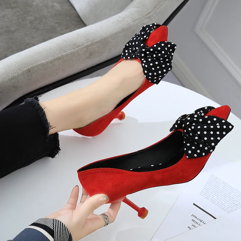 7.5CM size 35-40 Pointed Toe women banquet Pumps lady Wedding Party Shoes girl leather Casual dancing party high heels XG00072
7.5CM size 35-40 Pointed Toe women banquet Pumps lady Wedding Party Shoes girl leather Casual dancing party high heels XG00072