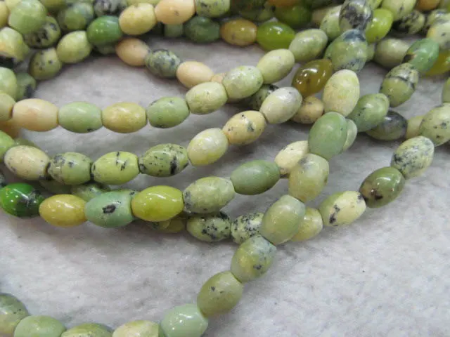wholesale 2strands 6x12mm Natural chrysoprase gems Rice drum green jewelry beads
wholesale 2strands 6x12mm Natural chrysoprase gems Rice drum green jewelry beads