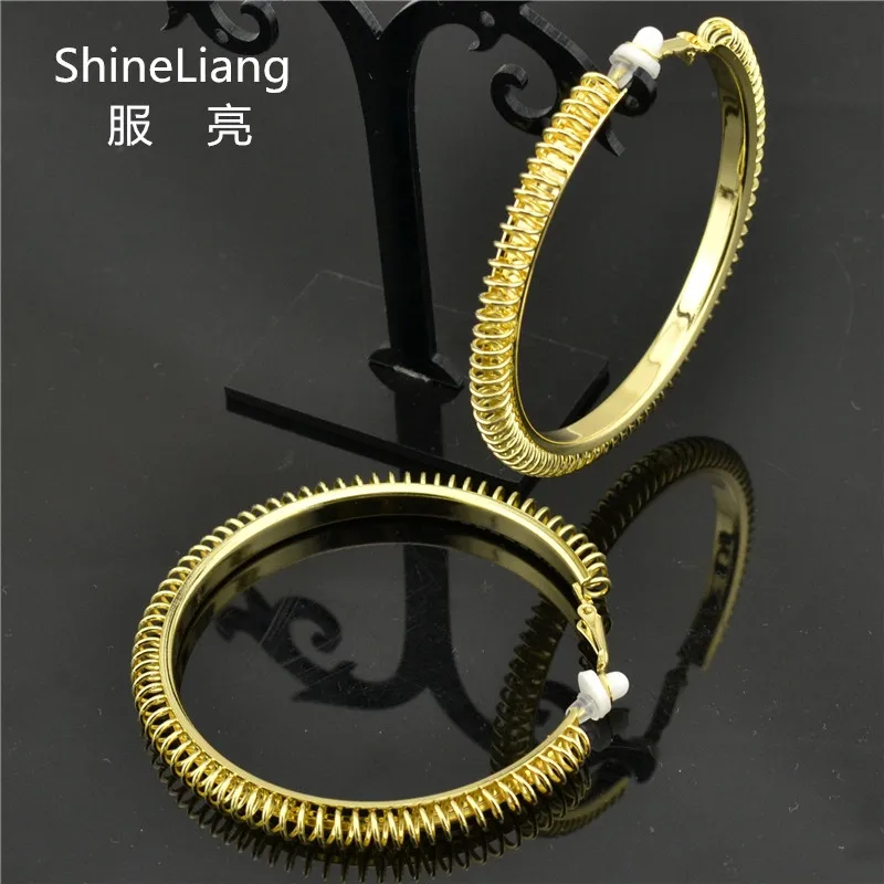 Wholesale Big round circle Clip on ear rings Earrings for women Without piercing Fashion Female Jewellery brand Gold silver 6cm
Wholesale Big round circle Clip on ear rings Earrings for women Without piercing Fashion Female Jewellery brand Gold silver 6cm