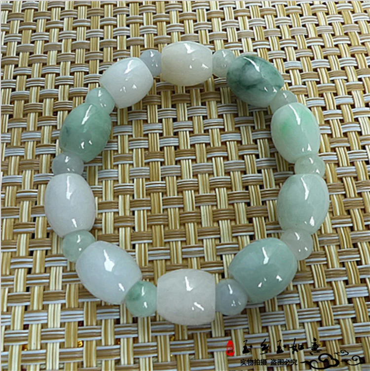 Natural jadeite bracelets for men and women ice type transport loose beads road pass bracelet Free shipping
Natural jadeite bracelets for men and women ice type transport loose beads road pass bracelet Free shipping