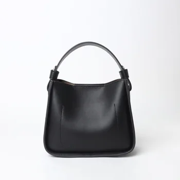 New Personality Designer Handbag for Women Elegant Solid Color Messenger Bag Texture Leather Shoulder Bags Casual Wild
New Personality Designer Handbag for Women Elegant Solid Color Messenger Bag Texture Leather Shoulder Bags Casual Wild