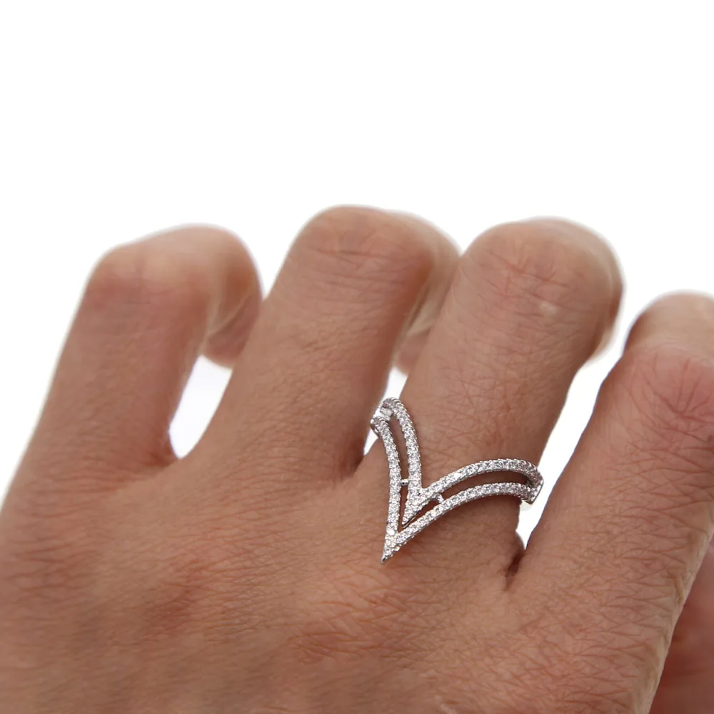 Wave Surf Beach Ring micro pave cz Wire Wrap V SHAPE Bride Girlfriend Gift Simple Wedding Engagement Jewelry Brand New
Wave Surf Beach Ring micro pave cz Wire Wrap V SHAPE Bride Girlfriend Gift Simple Wedding Engagement Jewelry Brand New