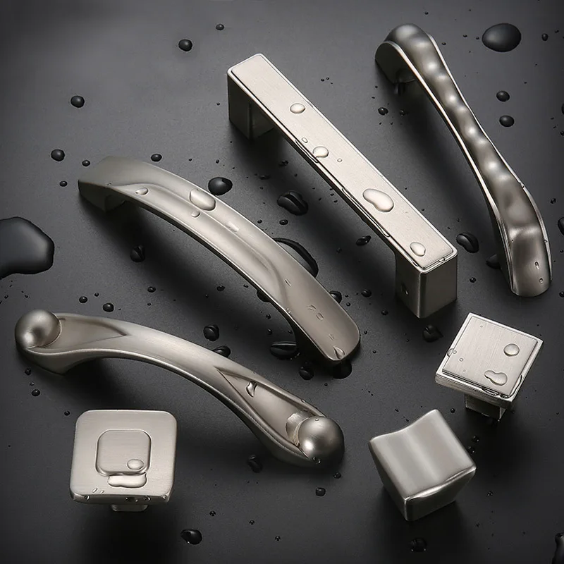 Modern Sliver Furniture Handles Simple Elegant Drawer Pulls Knobs Kitchen Cabinet Handles and Knobs Door Handles Hardware
Modern Sliver Furniture Handles Simple Elegant Drawer Pulls Knobs Kitchen Cabinet Handles and Knobs Door Handles Hardware