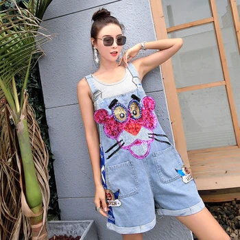 Hip-Hop Tide brand 2020 summer new denim heavy shoulder strap shorts fashion cartoon mouth monkey sequins ladies strap shorts 
Hip-Hop Tide brand 2020 summer new denim heavy shoulder strap shorts fashion cartoon mouth monkey sequins ladies strap shorts