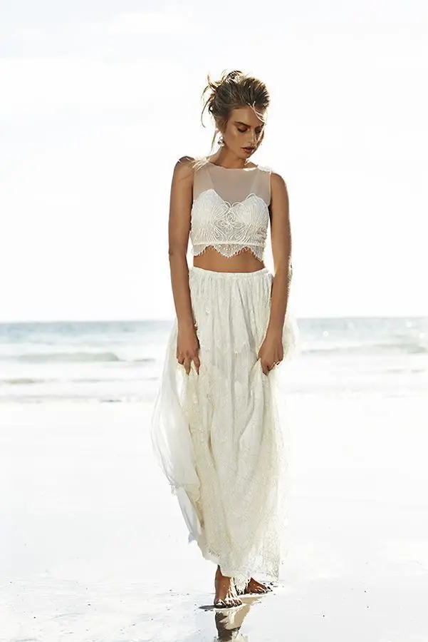 Romantic 2015 Lace Beach Wedding Dress White Sheath See Through Corset Long Bride Wedding Gowns 2 Pieces Vestidos De Festa
Romantic 2015 Lace Beach Wedding Dress White Sheath See Through Corset Long Bride Wedding Gowns 2 Pieces Vestidos De Festa