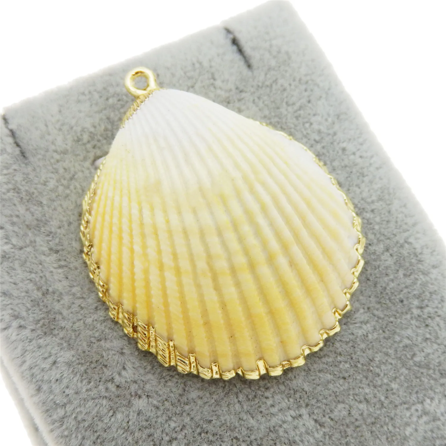 2pcs Nautical Ocea Shell Conch For Jeweley Making Alloy Couch Shell Charms Pendant Natural At Random For DIY Jewelry Necklaces
2pcs Nautical Ocea Shell Conch For Jeweley Making Alloy Couch Shell Charms Pendant Natural At Random For DIY Jewelry Necklaces