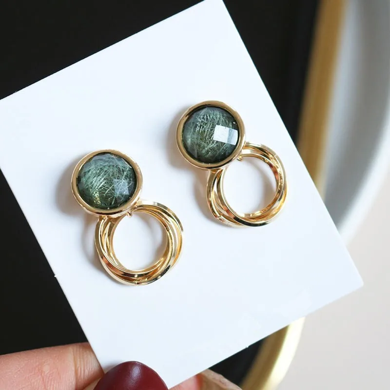 Korean Summer Geometric Green Color Irregular Hollow Circle Stud Earrings for Women Metal Bump Party Beach Jewelry
Korean Summer Geometric Green Color Irregular Hollow Circle Stud Earrings for Women Metal Bump Party Beach Jewelry