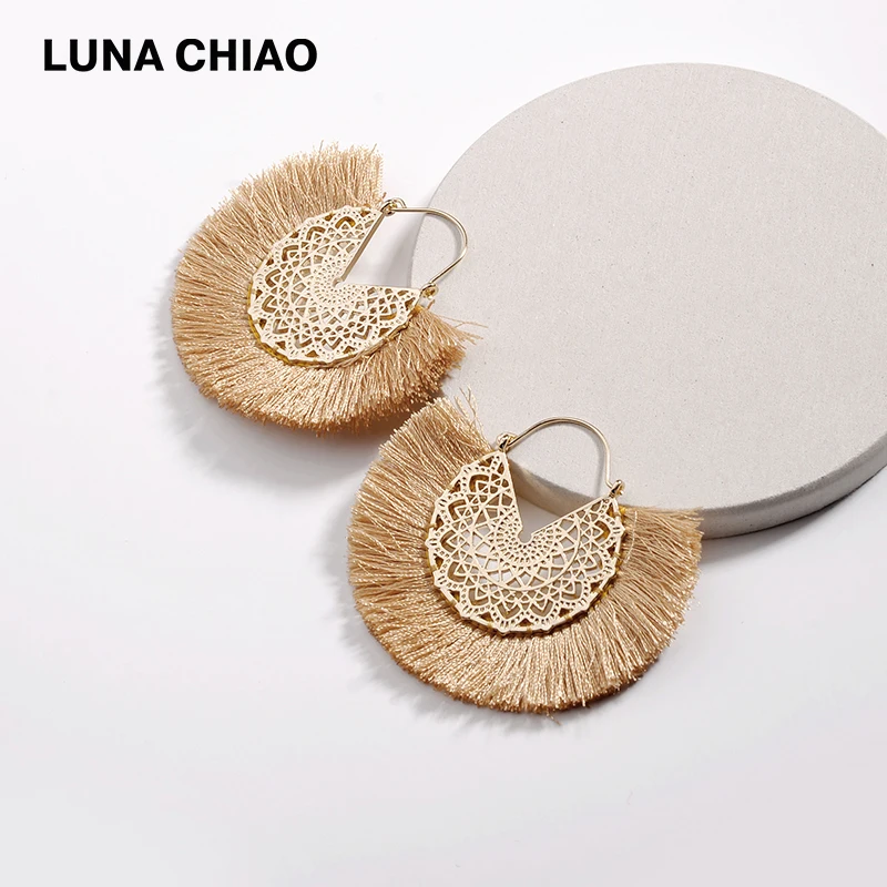 

LUNA CHIAO 2019 Fashion Flower Hollow Metal Fringed Tassel Statement Earrings for Women Boho Bijoux Earring Jewelry