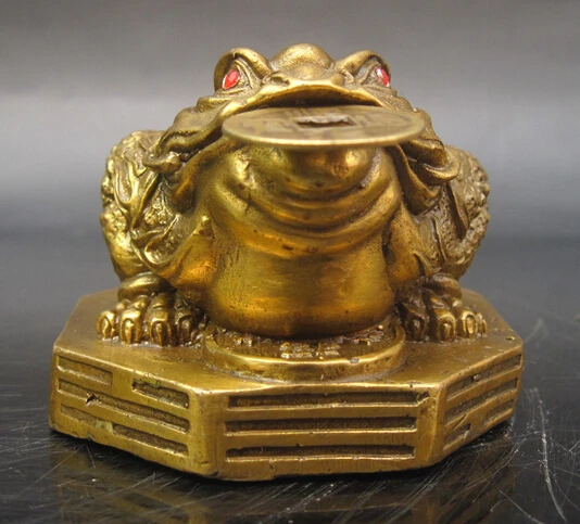 B0601 421wholesale bronze factory Copper crafts Good copper Small neraphim feng shui decoration toad lucky decoration statue
B0601 421wholesale bronze factory Copper crafts Good copper Small neraphim feng shui decoration toad lucky decoration statue