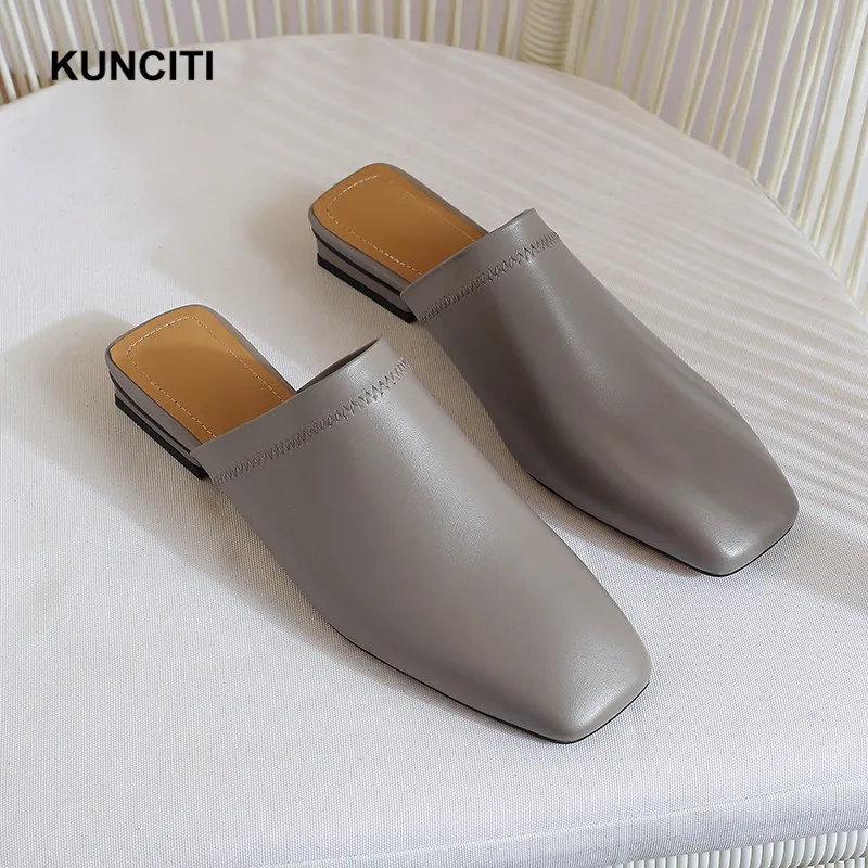 2019 Square Toe Ladies Mules Shoes Genuine Leather Women Summer Scuffs New Designer Soft Footwear Hot Sell Fashion Slippers T918
2019 Square Toe Ladies Mules Shoes Genuine Leather Women Summer Scuffs New Designer Soft Footwear Hot Sell Fashion Slippers T918