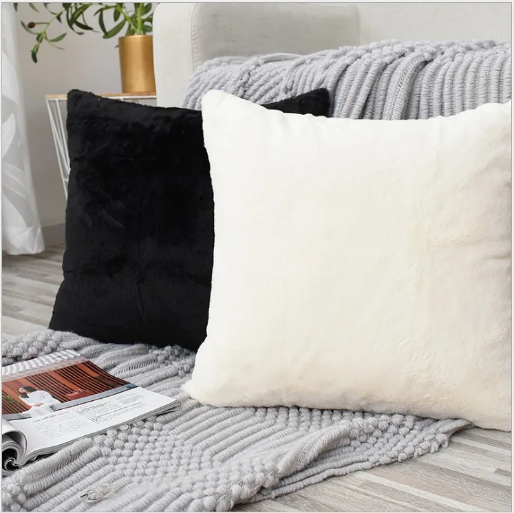 Super Soft Faux Rabbit Fur Pillow Cover Home Decor Plush Beige Black Pink Cushion Cover Decorative Flocked Pillow Case 30x50cm
Super Soft Faux Rabbit Fur Pillow Cover Home Decor Plush Beige Black Pink Cushion Cover Decorative Flocked Pillow Case 30x50cm