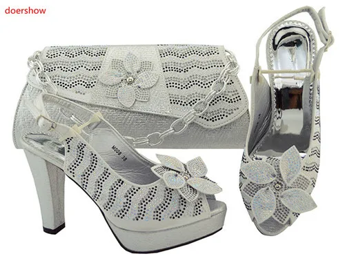 doershow African Matching Shoe and Bag Set Decorated with Rhinestone High Quality Women Shoes and Bag To Match for Party TGF1-51
doershow African Matching Shoe and Bag Set Decorated with Rhinestone High Quality Women Shoes and Bag To Match for Party TGF1-51