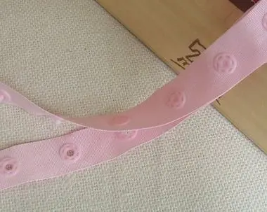 7M/lot width 18mm,Snap Dia.8mm,button gap 16mm plastic snap button ribbon tape trim for garment bag sewing accessories
7M/lot width 18mm,Snap Dia.8mm,button gap 16mm plastic snap button ribbon tape trim for garment bag sewing accessories