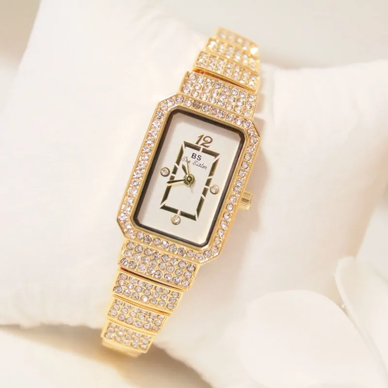2019 High-end Link List Custom Women's Table Rectangular Full Diamond Female Watch Fashion New Ladies Quartz Small Chain Watch 
2019 High-end Link List Custom Women's Table Rectangular Full Diamond Female Watch Fashion New Ladies Quartz Small Chain Watch