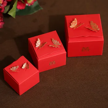 25pcs Chinese Style Gold Butterfly Blessing Red Square Candy Box Christmas Packaging Bag Kids Birthday Party Show Theme Wedding
25pcs Chinese Style Gold Butterfly Blessing Red Square Candy Box Christmas Packaging Bag Kids Birthday Party Show Theme Wedding