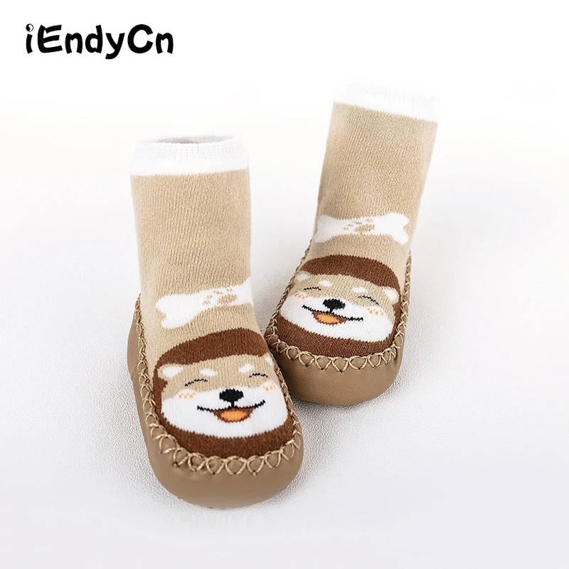 iEndyCn 2018 New Baby Cute Cartoon Anti-Slip Socks Soft Bottom With Rubber Soles Breathable First Walkers lpj33 | Детская одежда и