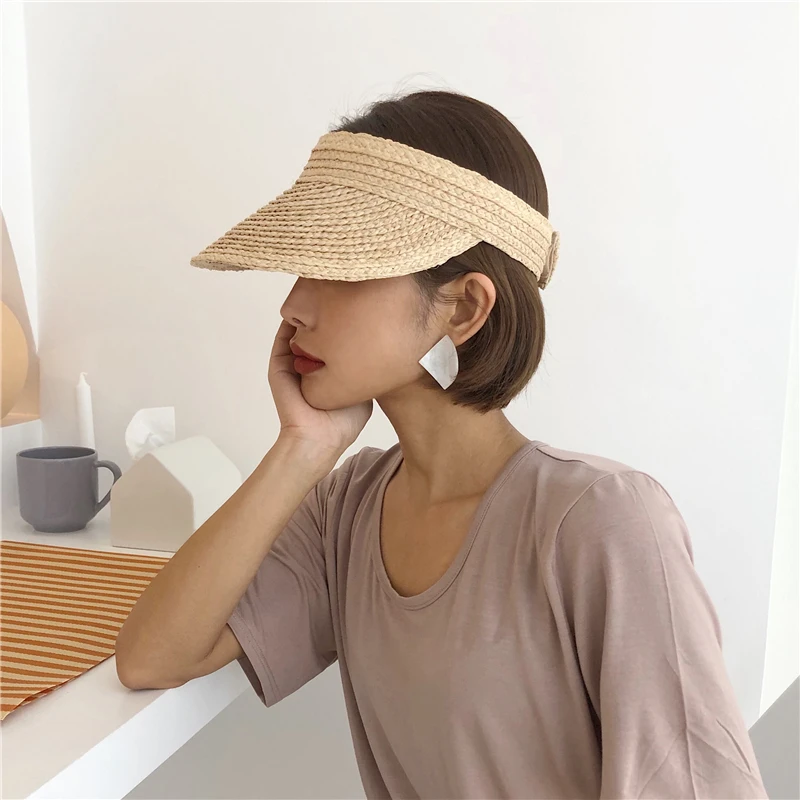 Simple Ladies Roll Up Sun Visors Raffia UV Protection Empty Top Women Sun Hats Raffia Straw Visor Caps Beach Straw Sunhat A076
Simple Ladies Roll Up Sun Visors Raffia UV Protection Empty Top Women Sun Hats Raffia Straw Visor Caps Beach Straw Sunhat A076