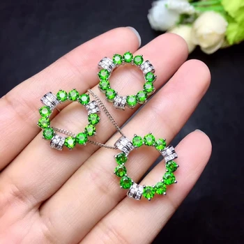 Natural green diopside gem earrings Pendant Natural Gemstone Jewelry Set 925 Silver luxurious round Women girl party jewelry
Natural green diopside gem earrings Pendant Natural Gemstone Jewelry Set 925 Silver luxurious round Women girl party jewelry