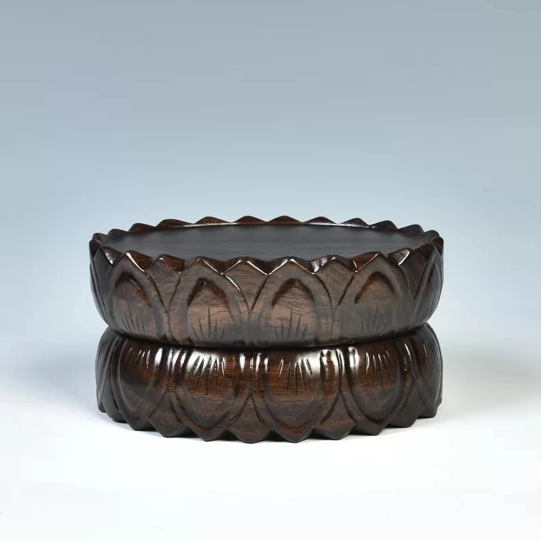Hand-carved lotus base solid wood oval Bodhisattva base bonsai stone base set of three
Hand-carved lotus base solid wood oval Bodhisattva base bonsai stone base set of three