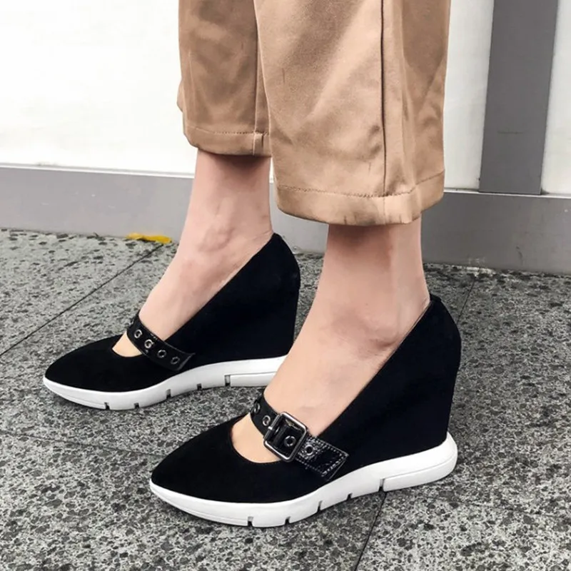 New Arrive Suede Leather Wedge Shoes Women High Heels Pointed Toe Mary Jane Ladies Shoes Platform Pumps
New Arrive Suede Leather Wedge Shoes Women High Heels Pointed Toe Mary Jane Ladies Shoes Platform Pumps