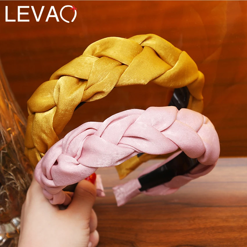 LEVAO Aututmn Winter Hairband Women Satin Braided Headband Hair Accessories Soft Wide Hair Hoop Bands Girls Hair Bezel Headwear
LEVAO Aututmn Winter Hairband Women Satin Braided Headband Hair Accessories Soft Wide Hair Hoop Bands Girls Hair Bezel Headwear