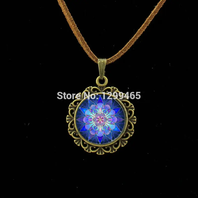 Chakra Art New Energy Healing Jewelry Krishna Mediterranean tile pattern jewelry Buddhism Mandala flower Leather Necklace L116
Chakra Art New Energy Healing Jewelry Krishna Mediterranean tile pattern jewelry Buddhism Mandala flower Leather Necklace L116
