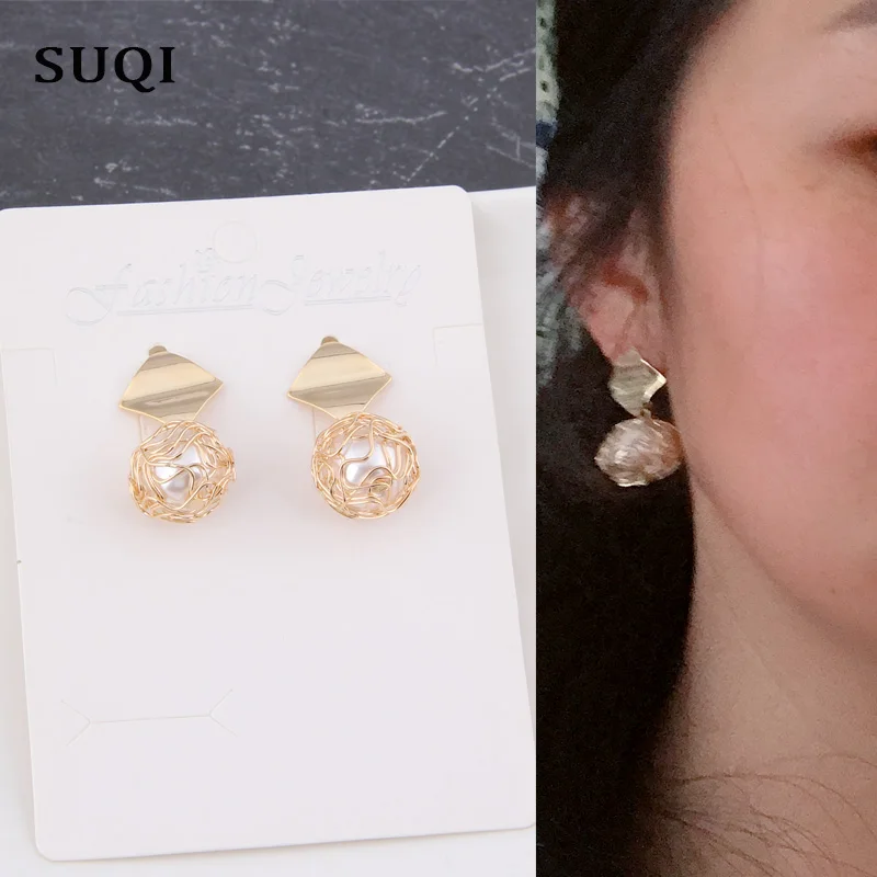 SUQI fashion high quality Geometric gold ball Pearl earring bohemian round earring big Pendant jewelry for 2019 women's earrings
SUQI fashion high quality Geometric gold ball Pearl earring bohemian round earring big Pendant jewelry for 2019 women's earrings