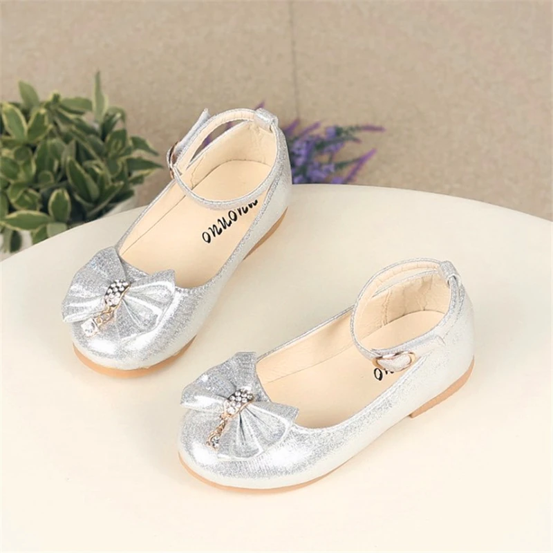2019 Spring Summer Girls Shoes Ankel Strap Toddler Girl Shoes Rhinestone Flowers Party Dress Shoes Soft Flexible Ballet Shoes
2019 Spring Summer Girls Shoes Ankel Strap Toddler Girl Shoes Rhinestone Flowers Party Dress Shoes Soft Flexible Ballet Shoes