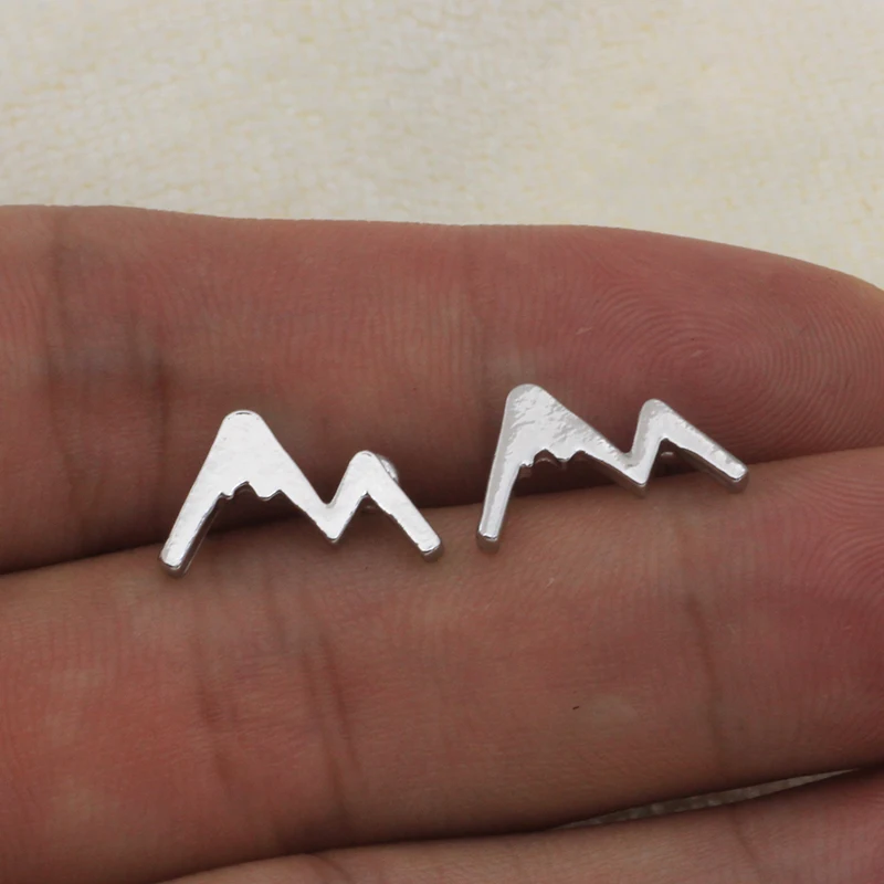 Fashion Mountain Range Stud Earrings Nature Motivation Jewelry Hiking Snowboard Lover Gift YLQ0666
Fashion Mountain Range Stud Earrings Nature Motivation Jewelry Hiking Snowboard Lover Gift YLQ0666