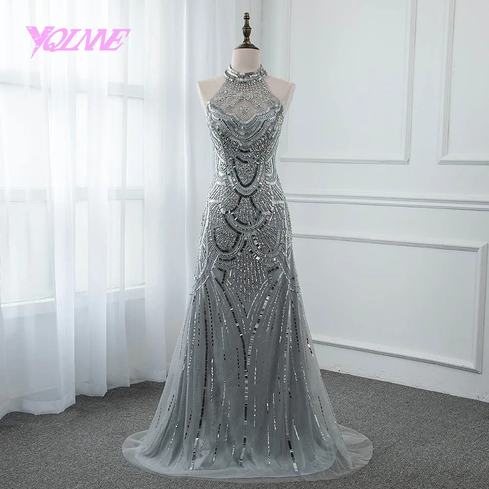 YQLNNE 2019 Gray Rhinestones Evening Dress Trumpet Long Halter Prom Gown Vestido De Festa Pageant Dresses
YQLNNE 2019 Gray Rhinestones Evening Dress Trumpet Long Halter Prom Gown Vestido De Festa Pageant Dresses