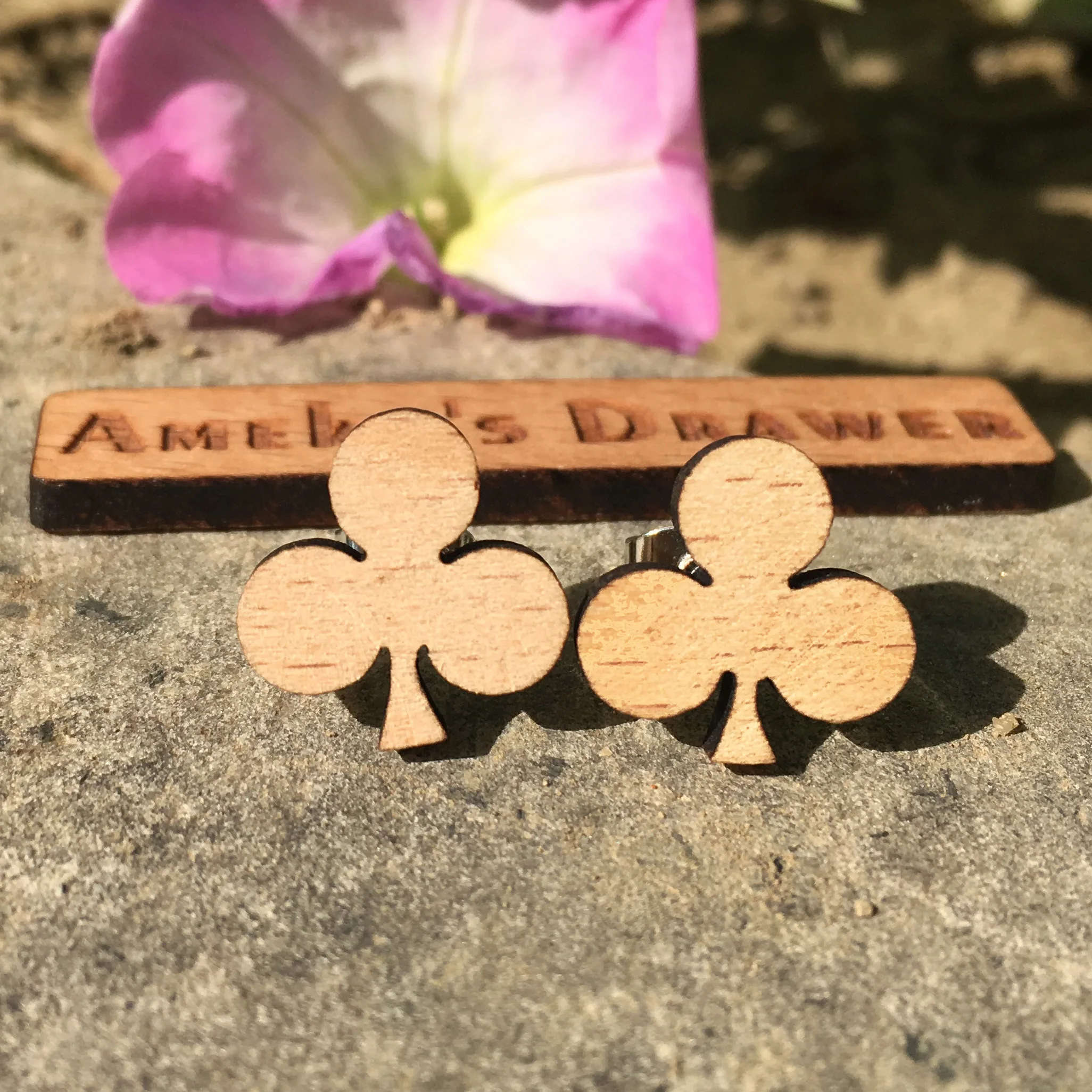 Clubs Lasercut Earrings Poker Stud Clovers Wooden Earring Suit Handmade Earrings X 10 Pairs
Clubs Lasercut Earrings Poker Stud Clovers Wooden Earring Suit Handmade Earrings X 10 Pairs