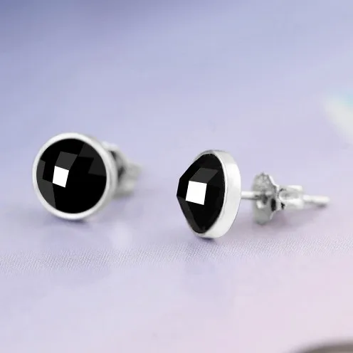 New Fashion 925 pure sterling silver black crystal men`s stud earring men earrings anti-allergic gift drop shipping Christmas
New Fashion 925 pure sterling silver black crystal men`s stud earring men earrings anti-allergic gift drop shipping Christmas