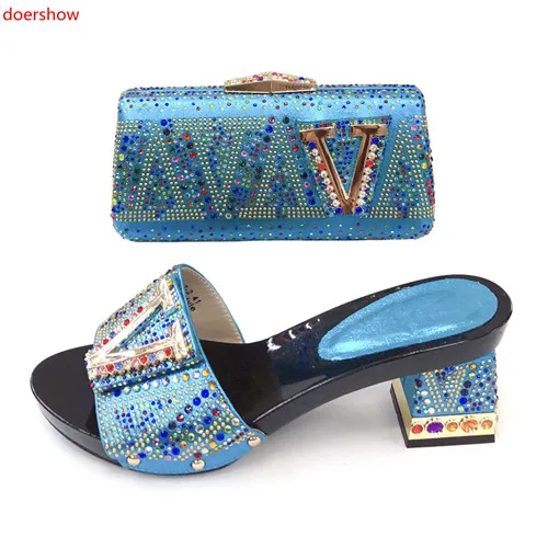 doershow Nice Design skyblue Italian Shoes With Matching Bags Latest Rhinestone African Women Shoes and Bags Set For lady!XS1-25
doershow Nice Design skyblue Italian Shoes With Matching Bags Latest Rhinestone African Women Shoes and Bags Set For lady!XS1-25