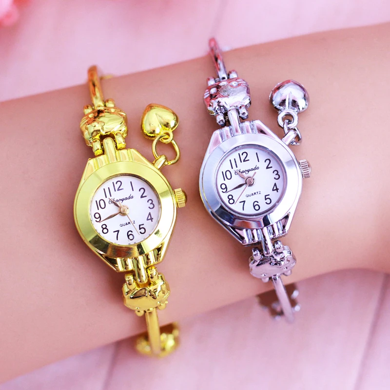 new famous brand ladies women girls luxury quartz heart pendant watches mini sliver gold electronic fashion bracelet wristwatch
new famous brand ladies women girls luxury quartz heart pendant watches mini sliver gold electronic fashion bracelet wristwatch