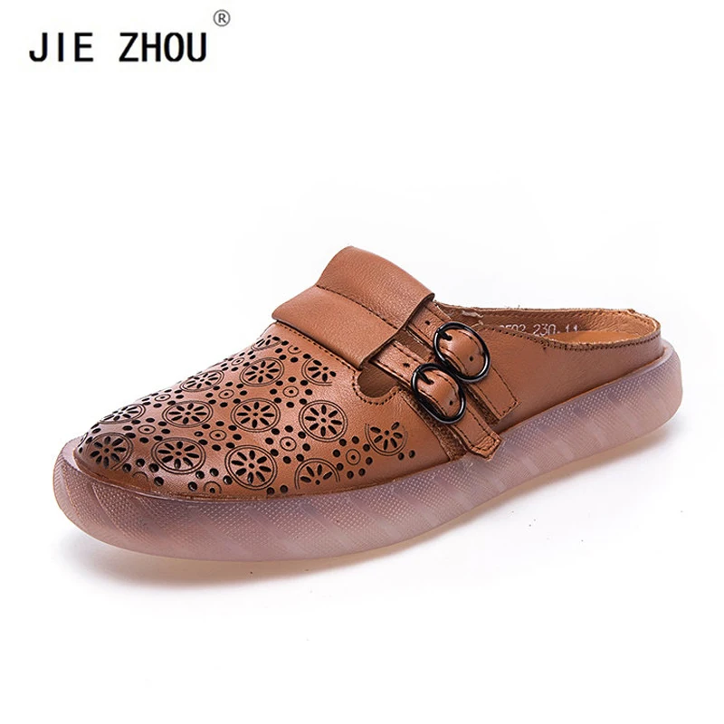Genuine Leather Shoes Woman cut out Slippers summer Handmade Slides New Fashion Woman Outdoor Slippers
Genuine Leather Shoes Woman cut out Slippers summer Handmade Slides New Fashion Woman Outdoor Slippers