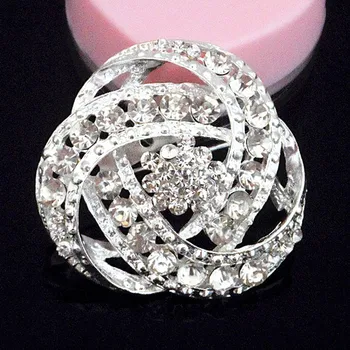 Cheap Price Wholesale Hot Selling Clear Crystal Silver Color Alloy Flower Brooch For Wedding Women Scarf Elegant Brooch Pins
Cheap Price Wholesale Hot Selling Clear Crystal Silver Color Alloy Flower Brooch For Wedding Women Scarf Elegant Brooch Pins